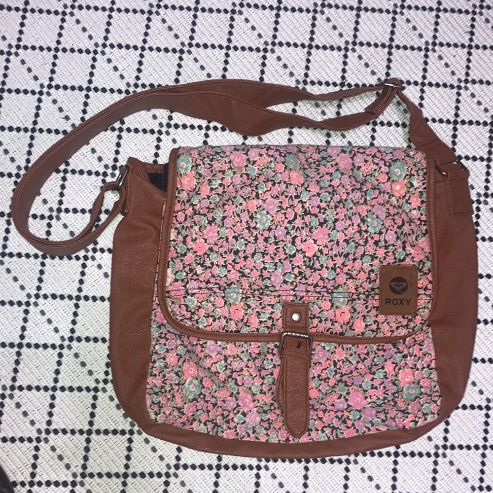2 cute Roxy purses - Picture 6 of 9